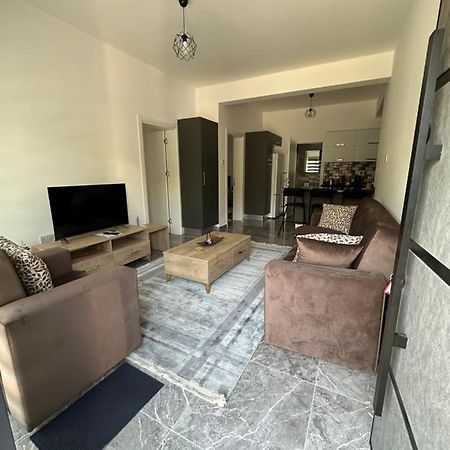 Ozbilge Apartments キレニア エクステリア 写真