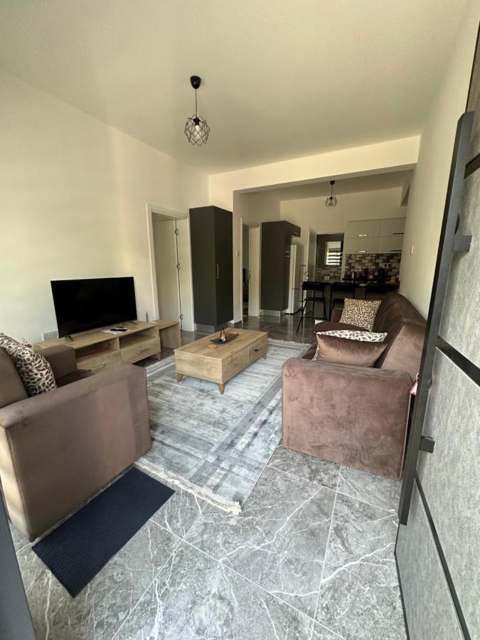 Ozbilge Apartments キレニア エクステリア 写真