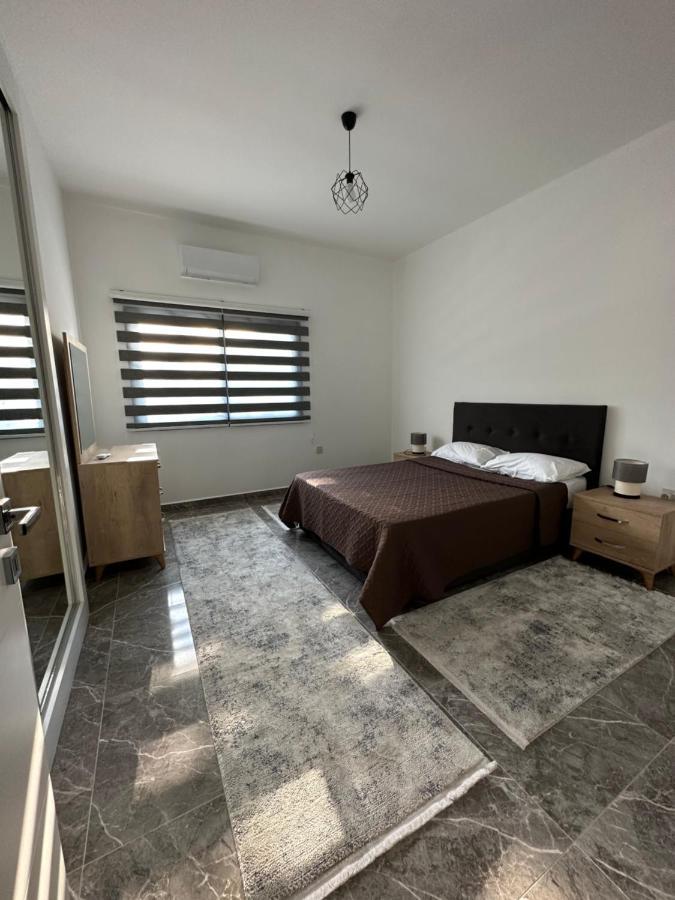 Ozbilge Apartments キレニア エクステリア 写真