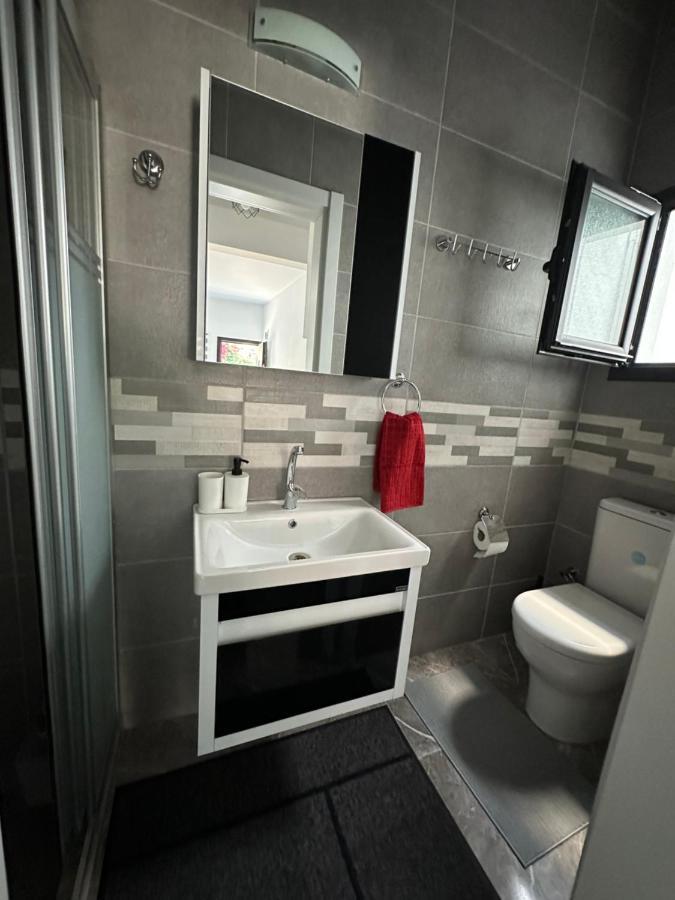 Ozbilge Apartments キレニア エクステリア 写真